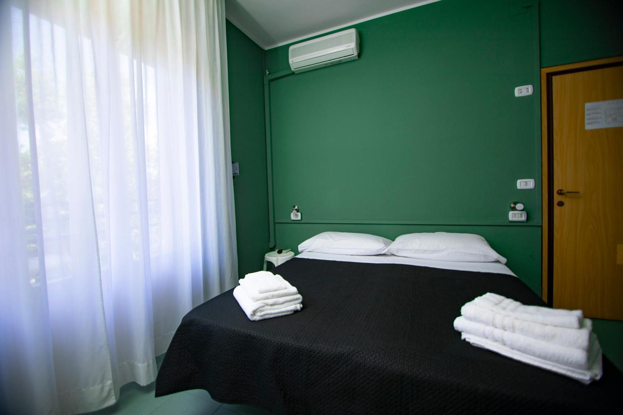 Hotel Montebello Riccione Luaran gambar