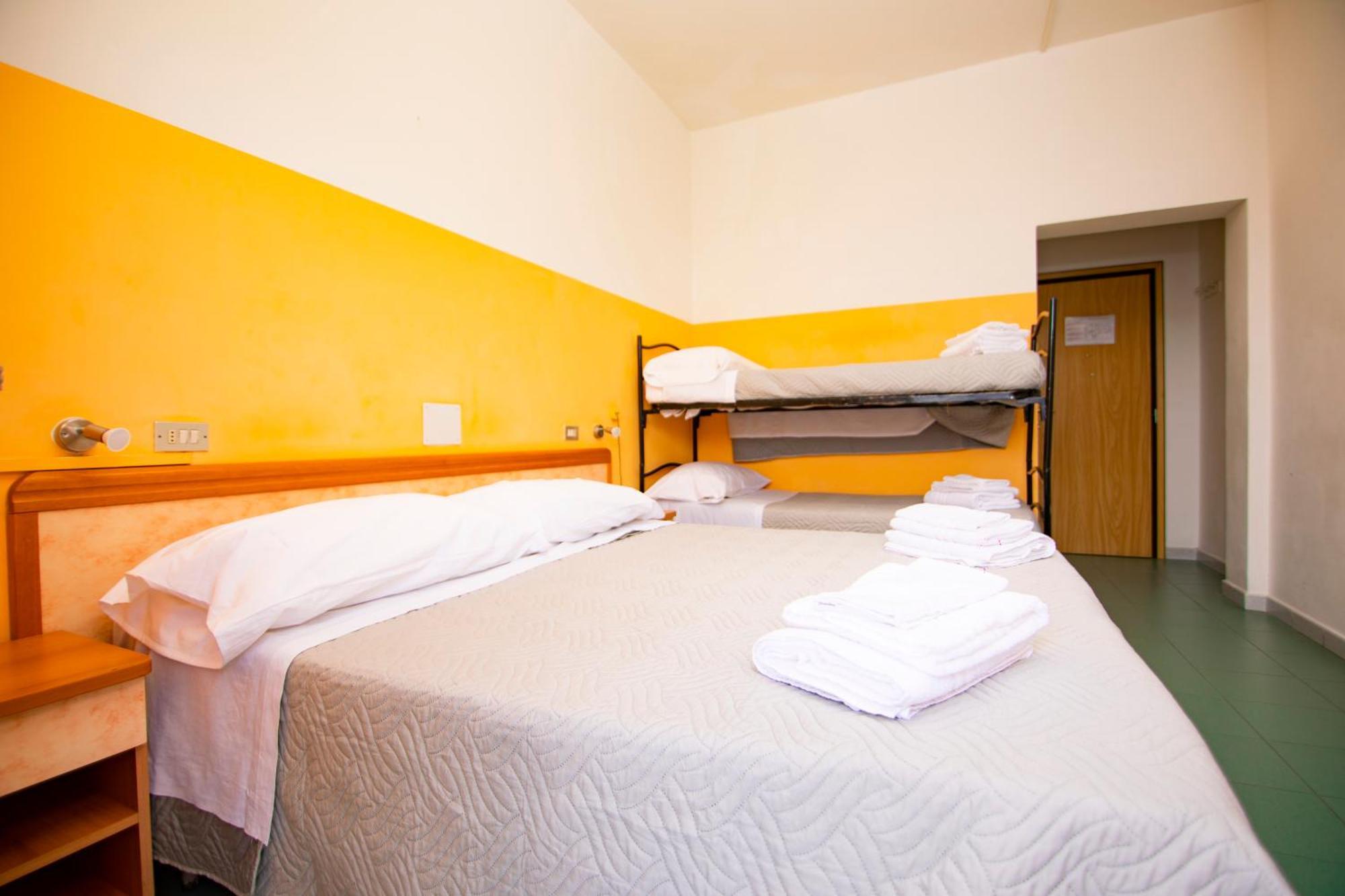 Hotel Montebello Riccione Luaran gambar