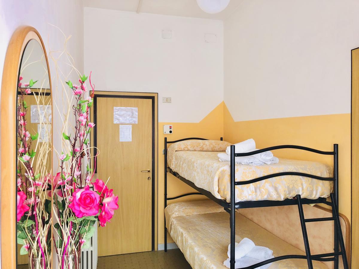 Hotel Montebello Riccione Luaran gambar