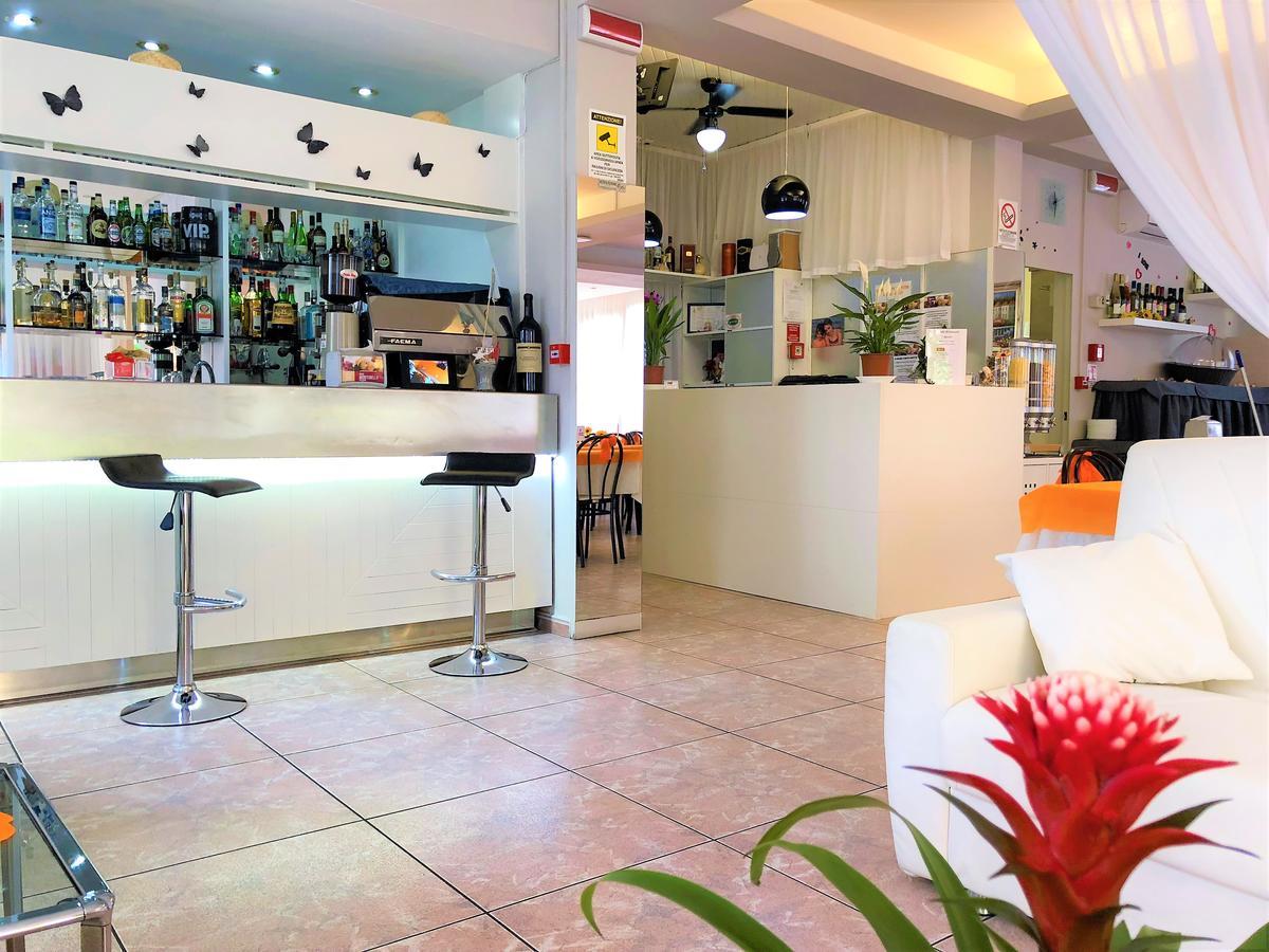 Hotel Montebello Riccione Luaran gambar
