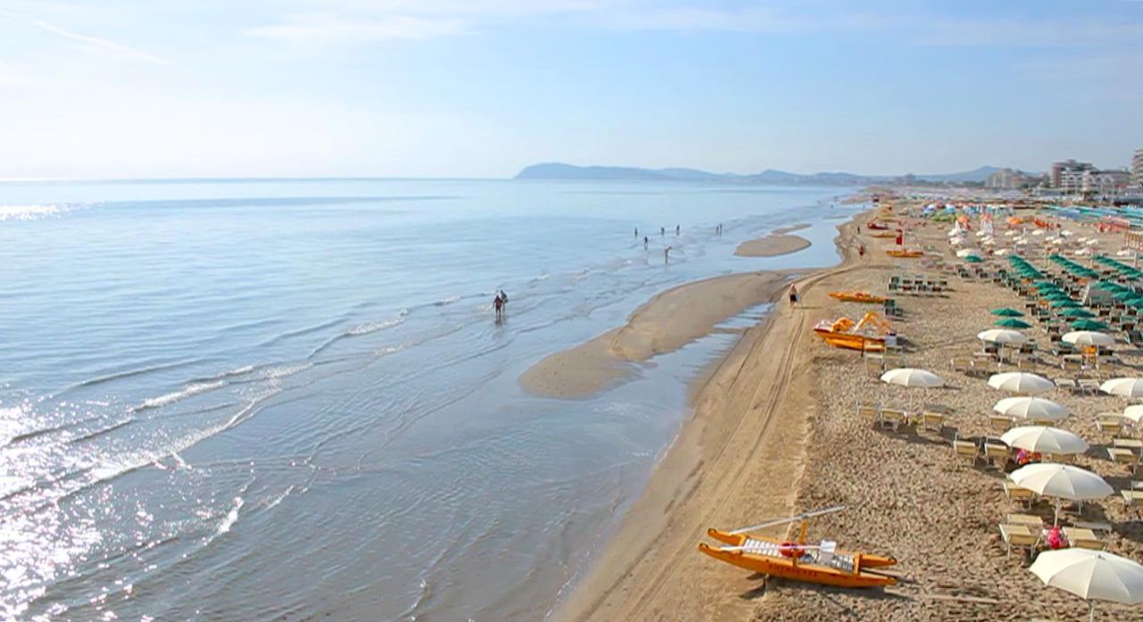 Hotel Montebello Riccione Luaran gambar
