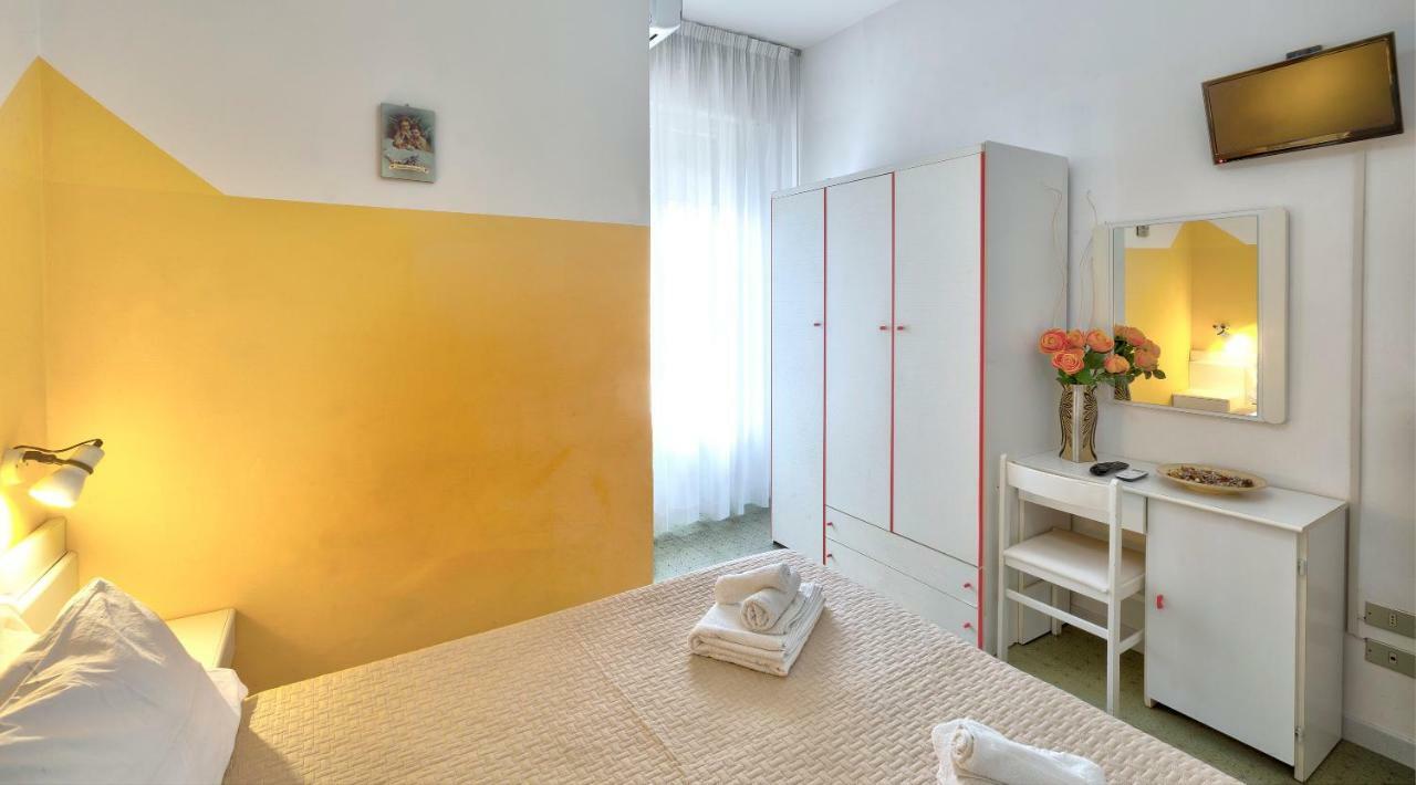 Hotel Montebello Riccione Luaran gambar