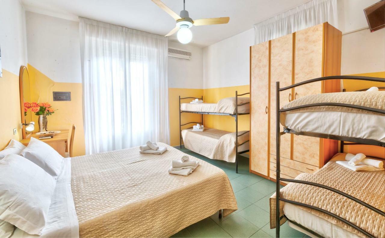 Hotel Montebello Riccione Luaran gambar